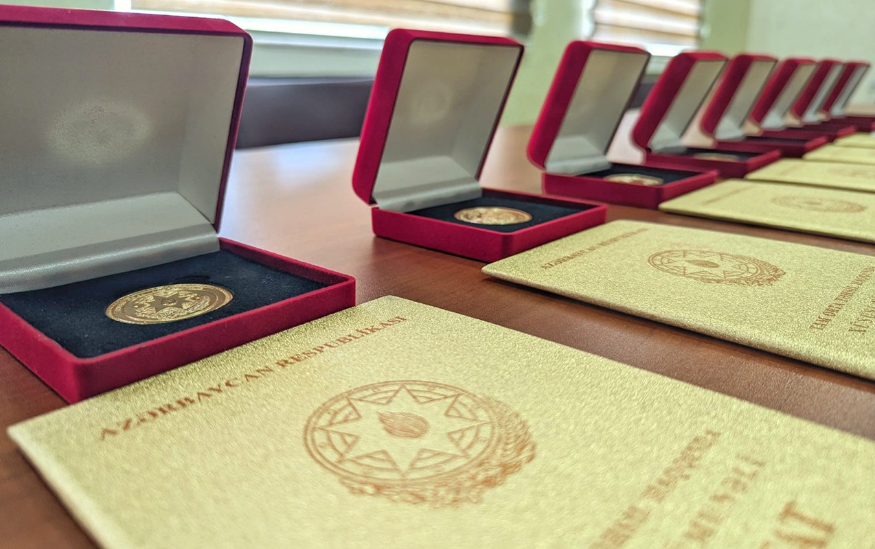 Qızıl və gümüş medal alan məktəblilərin sayı açıqlandı