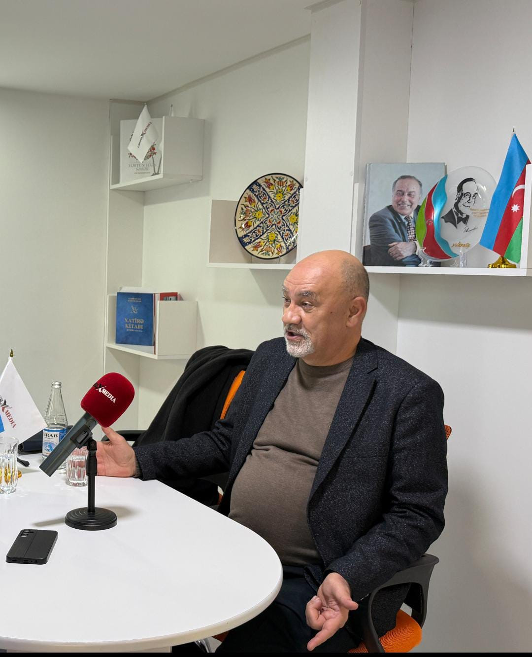 Politoloqla müsahibə: Tramp Rusiyanı real güc kimi qiymətləndirir