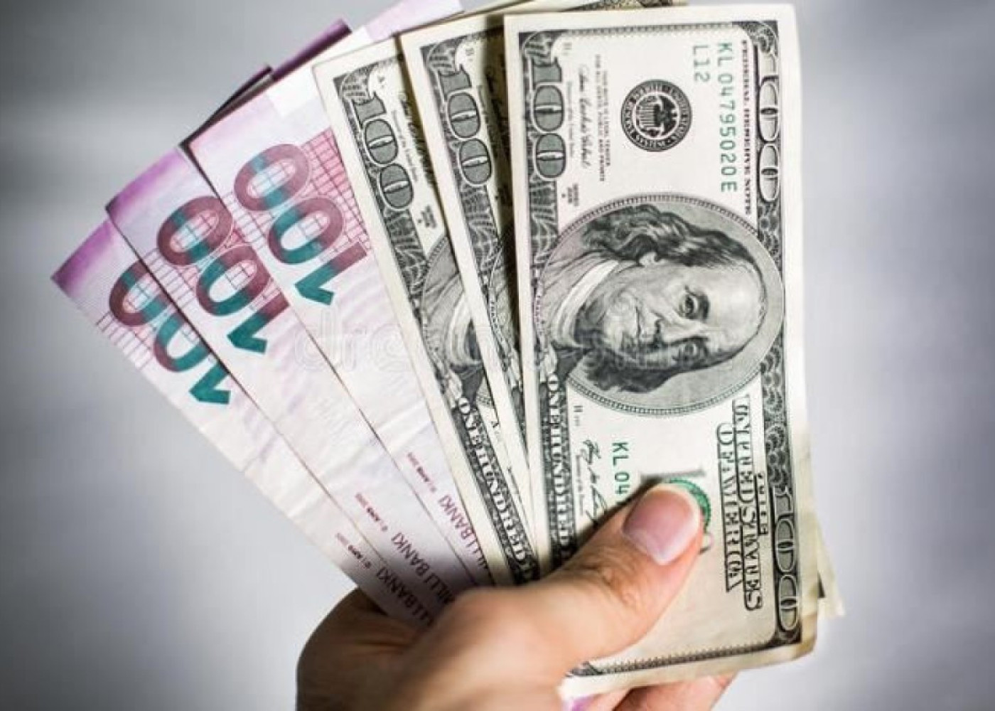 Avro ucuzlaşdı, rubl bahalaşdı