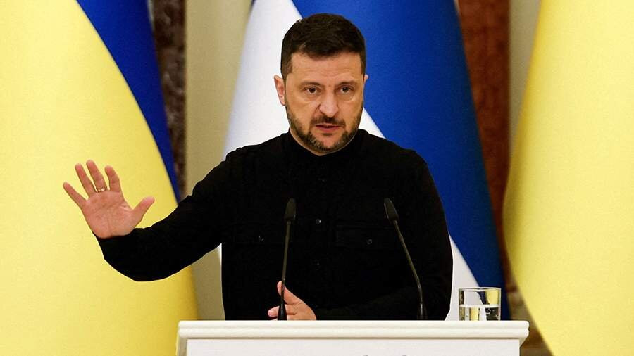 Zelenski Donbasda azad iqtisadi zona məsələsini referendumda müzakirəyə çıxarmağa hazırdır
