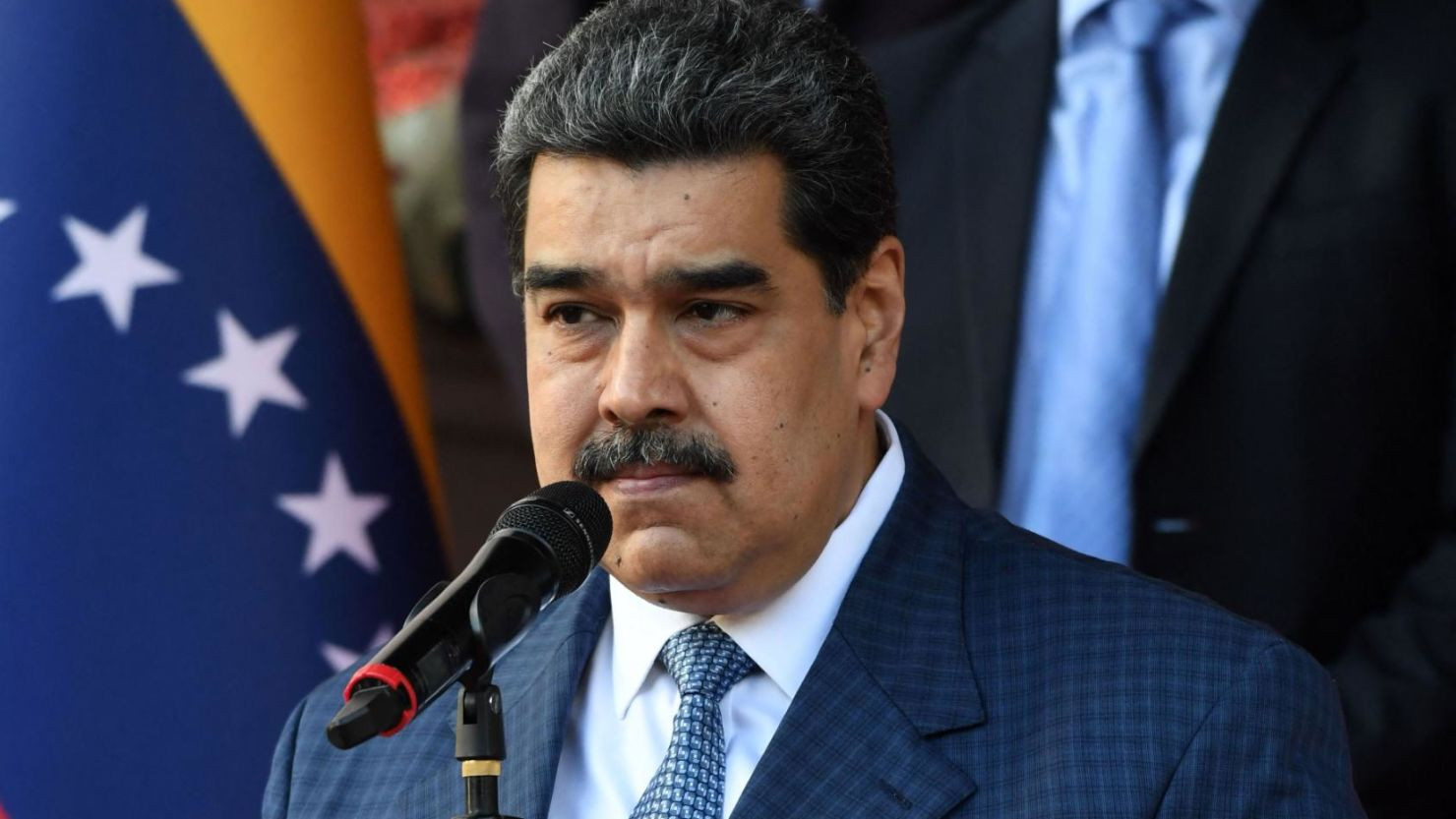 Maduro narkotik alveri ittihamlarını rədd edib