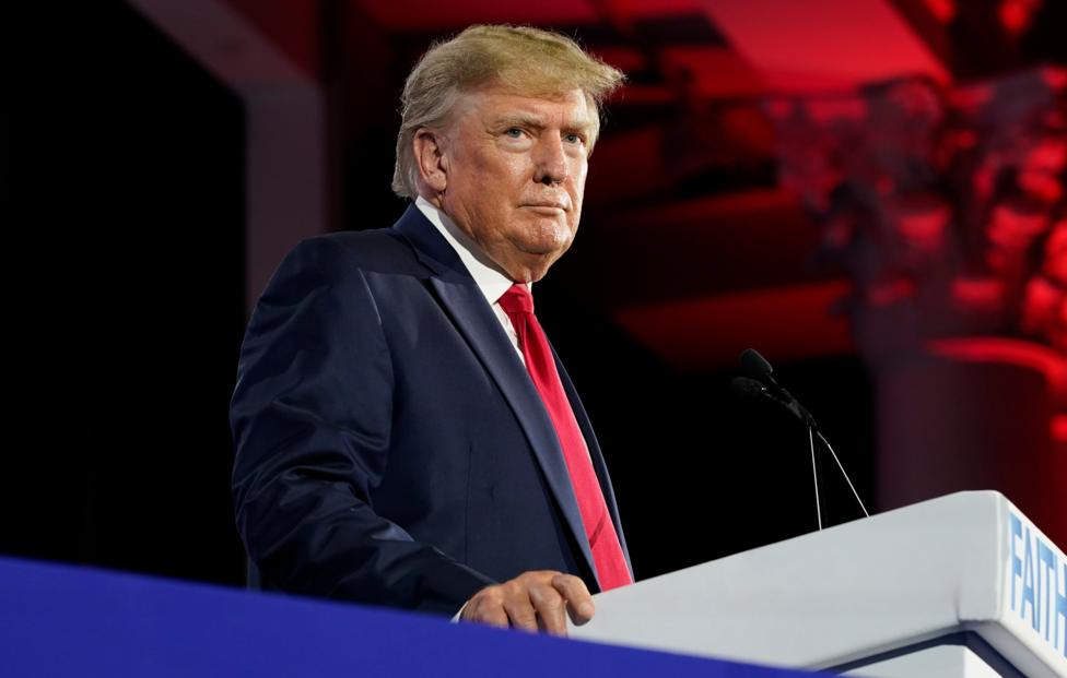 Tramp Maduronun tutulduğunu bildirib