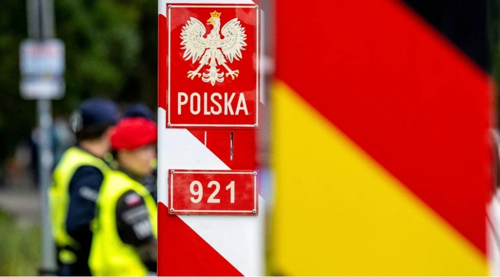 Polşalılar Almaniyanı kütləvi şəkildə tərk edirlər