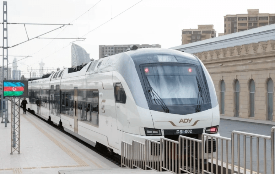 Bayramda dəmir yolları ilə 63 min sərnişin daşınıb