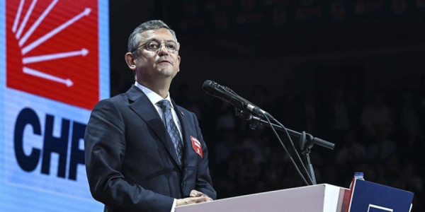 Özel Türkiyə siyasətini qarışdırır: Onun əsl məqsədi açıqlandı