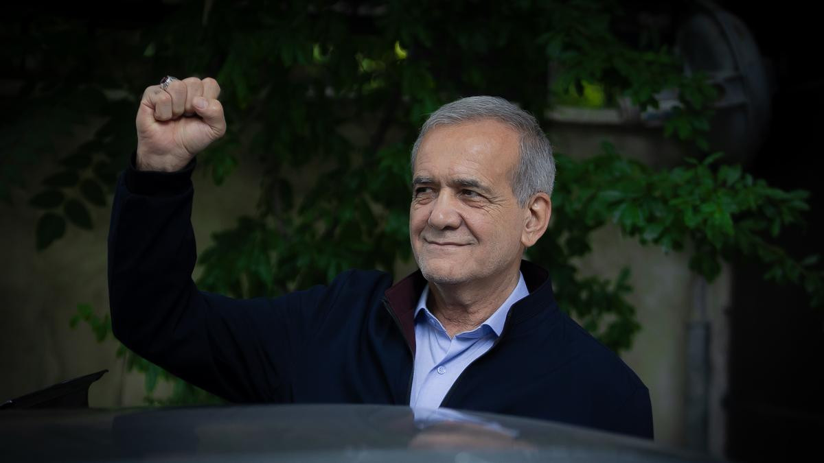 Pezeşkian tənqidlərə Azərbaycan atalar sözləri ilə cavab verdi