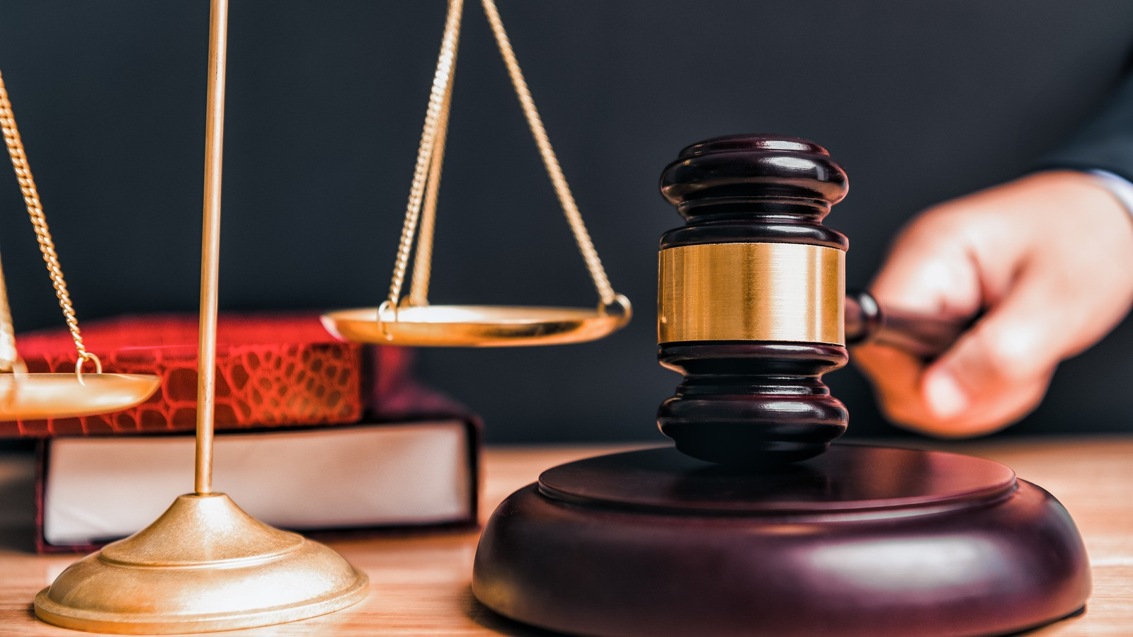 DGK-nın bir qrup vəzifəli şəxsi barəsində cinayət işi məhkəməyə göndərilib