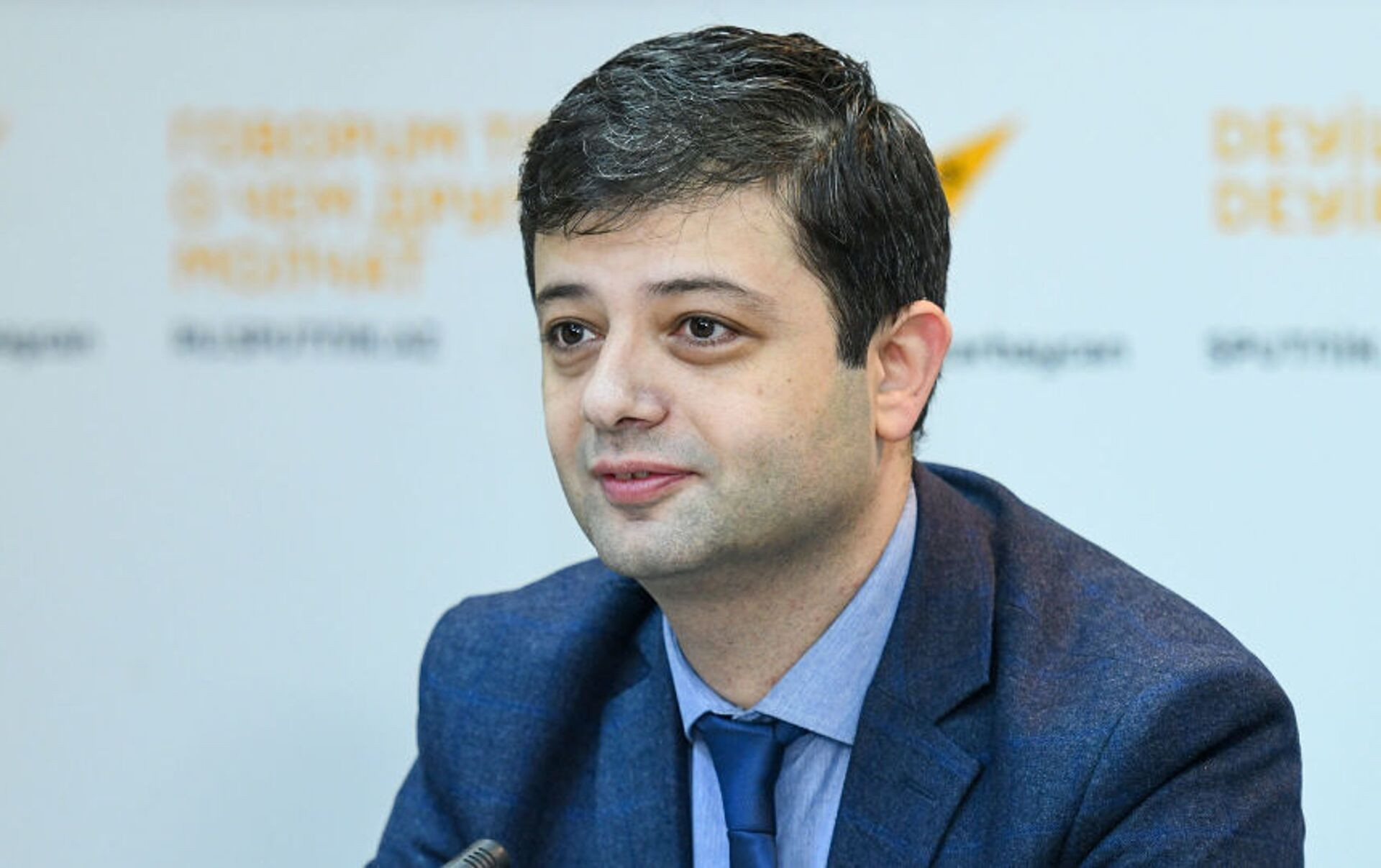 Vüqar Zifəroğlu: Yeni hökumətin SDQ-ni silahlı struktur kimi ləğv etməkdən başqa yolu yoxdur