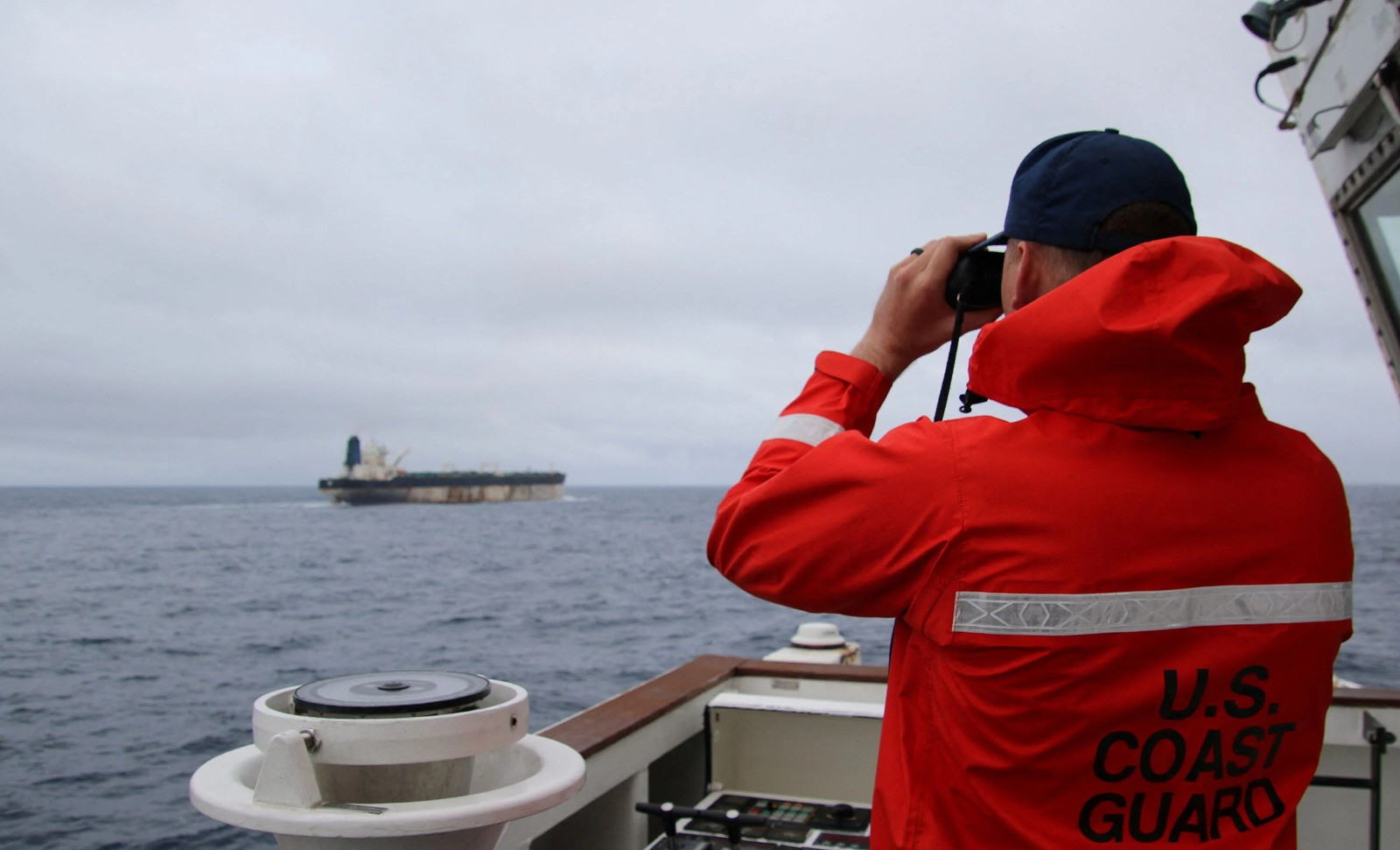 Rusiya Dumasında tanker qalmaqalı