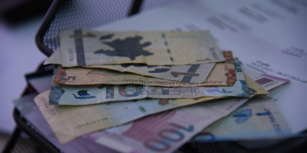 Azərbaycanda 4 ayda vergi daxilolmaları 6 milyard manatdan çox olub