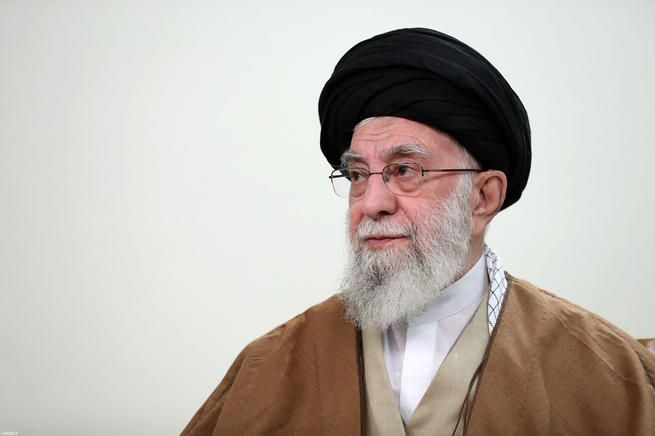 Ali dini lider: İğtişaşçılar ümidlərini ona bağlayıblar