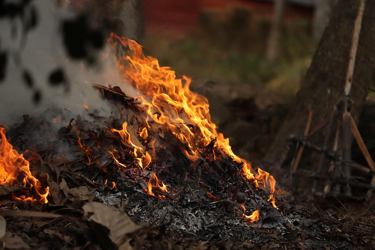 Cəbrayıl və Füzuli rayonlarının ərazisində açıq sahədə baş vermiş yanğınlar söndürülüb
