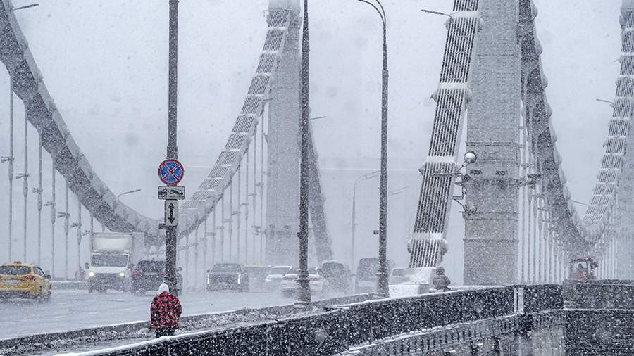 Krım körpüsündə nəqliyyatın hərəkəti müvəqqəti olaraq dayandırılıb