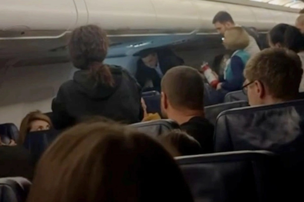 Moskva–İrəvan reysində təyyarədə yanğın baş verib