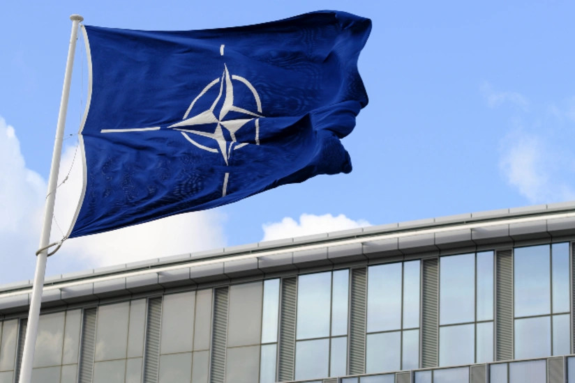 Avropa Qrenlandiyaya NATO missiyası adı altında qoşun yeritməyi müzakirə edir