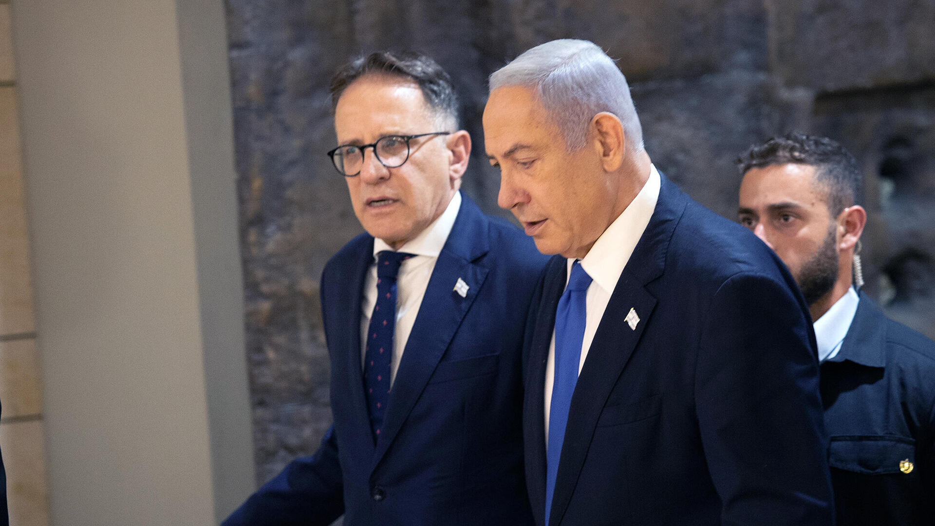 İstail təhlükəsizlik xidməti ehtiyatlı olmağa çağırıb