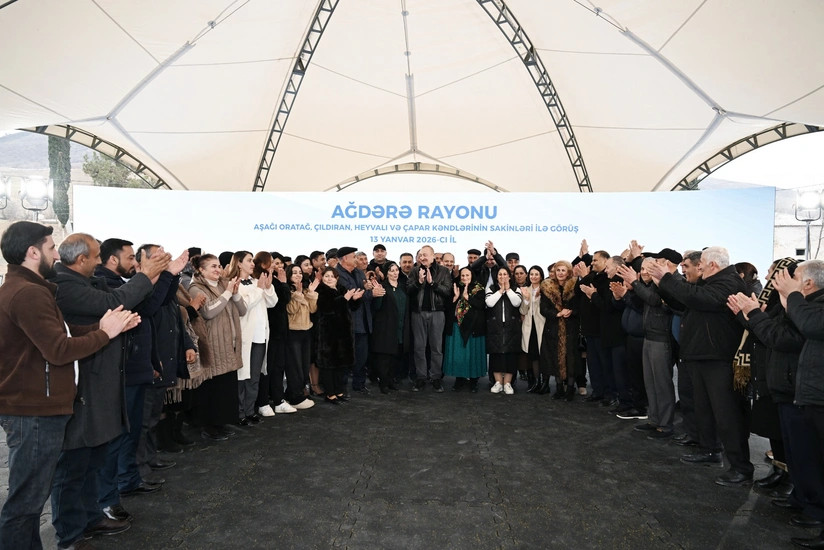 Prezident İlham Əliyev Ağdərənin Aşağı Oratağ kəndində Aşağı Oratağ, Çıldıran, Heyvalı və Çapar kəndlərinin sakinləri ilə görüşüb