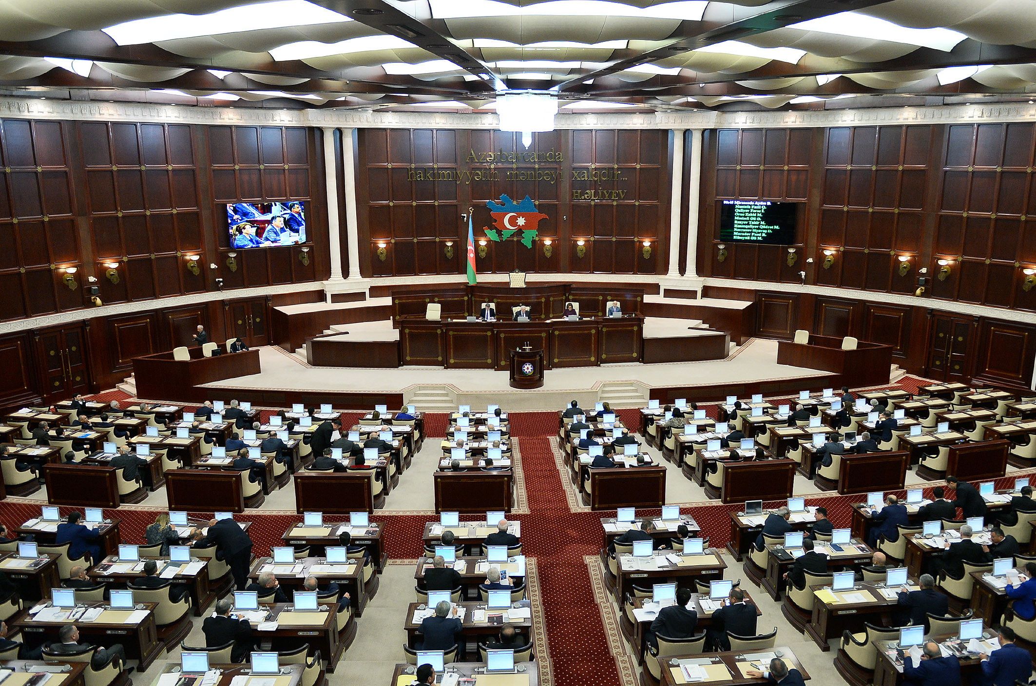 Keçmiş deputatlar haradadırlar, nə edirlər?