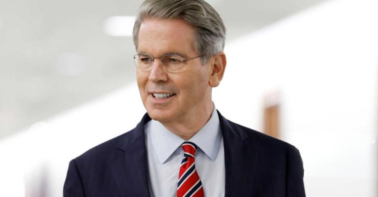 Qrenlandiya ilə bağlı gərginlik səhv seçimdir