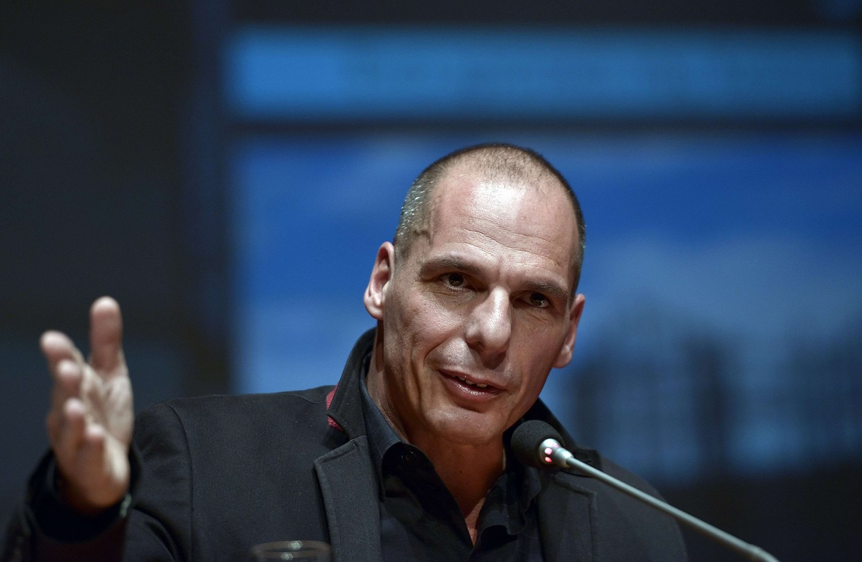 Varufakis: Podkast açıqlamalarına görə polis tərəfindən dindirilməyə çağırılmışam