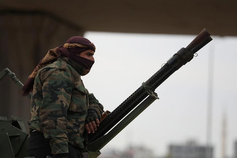 Suriya Ordusu  Şəddadi şəhərində hərbi vəziyyət elan edib