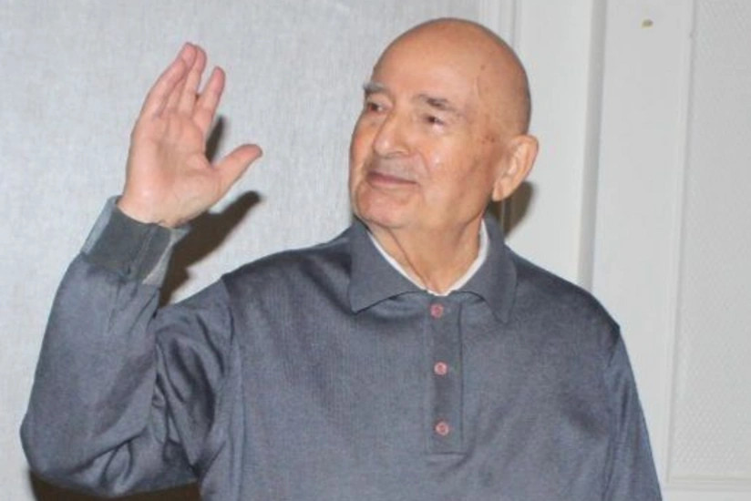 Azərbaycanda şair vəfat edib