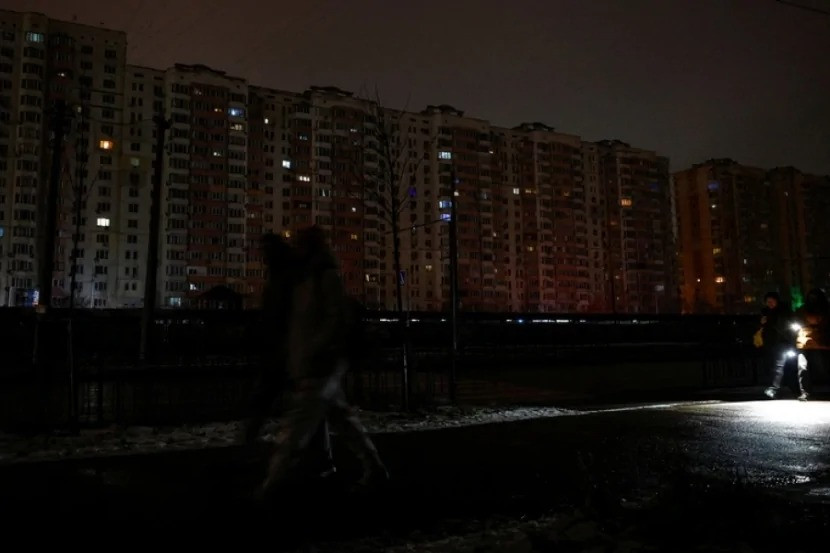 Kiyev qaranlığa qərq oldu: