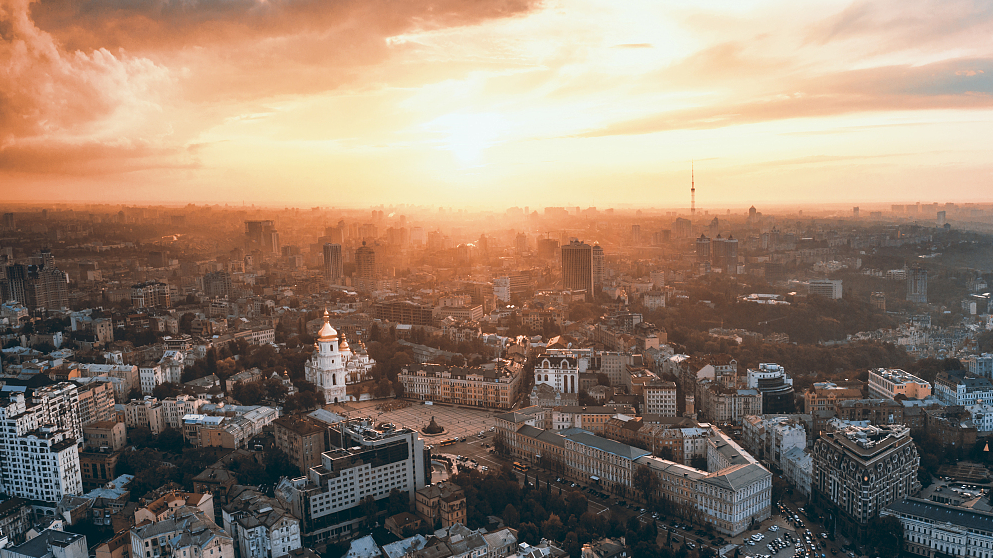 Paytaxtı tərk edin -