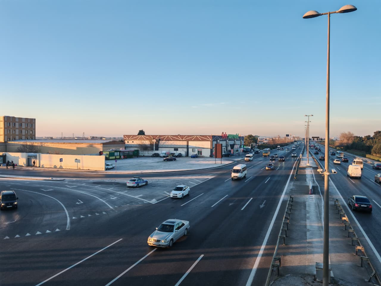 Bakı bu gün: Parlaq asfaltın gizli üzü