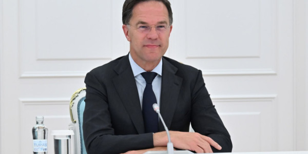 Mark Rutte türk mühəndislərin fəaliyyətini yüksək qiymətləndirdi