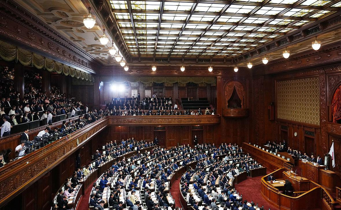 Baş nazir parlamenti buraxdı