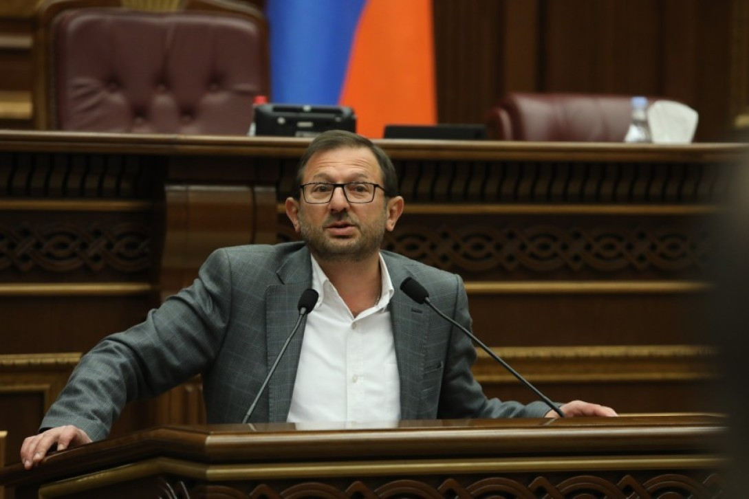 Ermənistanda parlament seçkiləri yaxınlaşdıqca "sular bulanır"