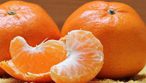 Azərbaycana gətirilən portağallar süni şəkildə rəngləndirilir?