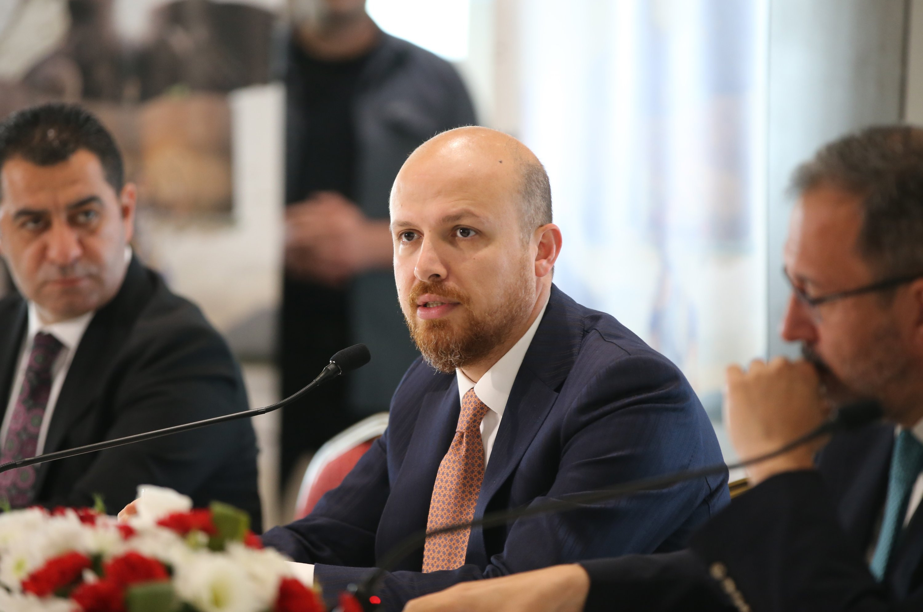 Gənclərin 40%-i xaricə getmək istəyir, amma reallığı bilmir