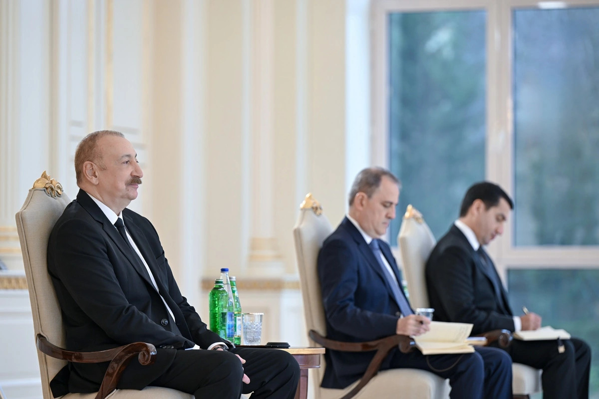 İlham Əliyev İndoneziya Prezidentini Azərbaycana səfərə dəvət edib