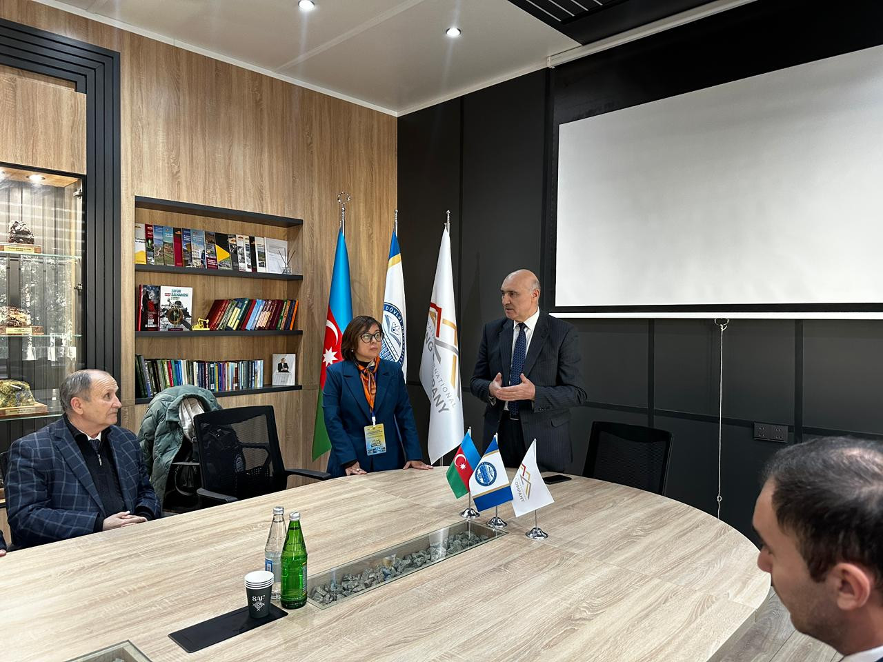 Özbəkistan Geologiya universiteti ilə BDU arasında əməkdaşlıq müzakirə olunub