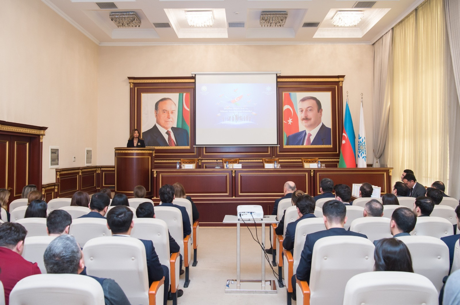 Yasamal rayonunda “Ulu Öndər Heydər Əliyev irsi və müasir Azərbaycan gəncliyi” adlı tədbir keçirilib