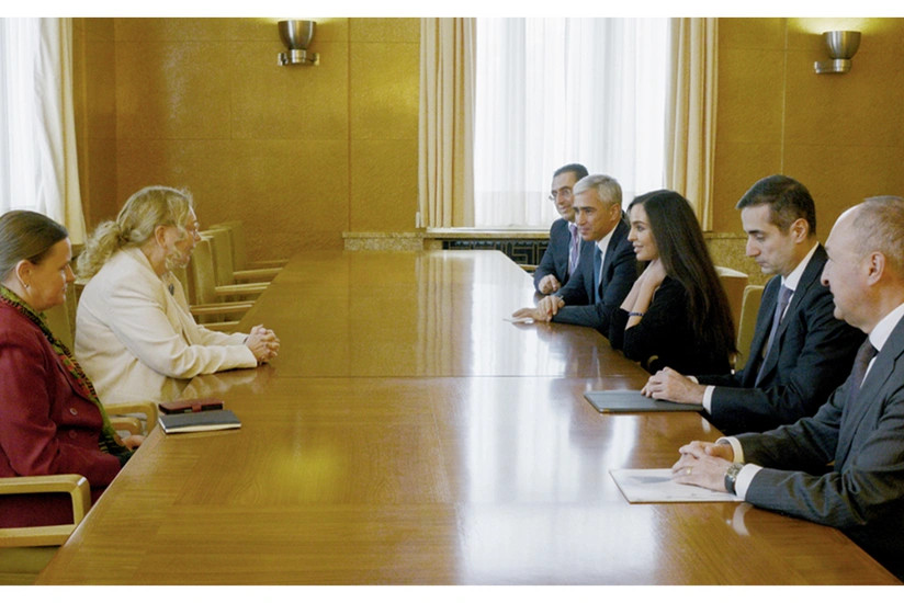 Leyla Əliyeva BMT-nin Cenevrədəki ofisinin baş direktoru ilə görüşüb