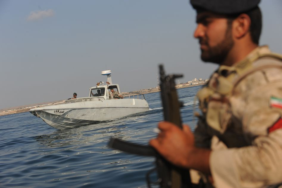 ABŞ-dən SEPAH-a sərt xəbərdarlıq: Hörmüzda riskli hərəkətlərə son qoyun