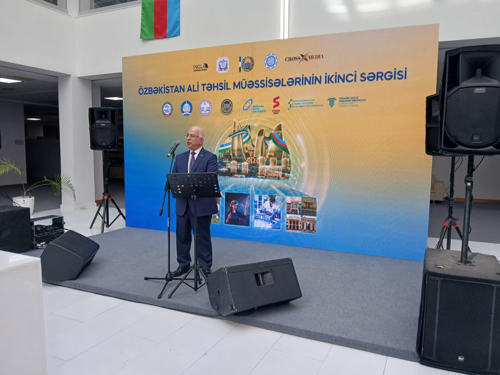 Komitə sədri təhsil sərgisindən danışdı: Bu gün biz tarixi hadisəyə şahidlik edirik