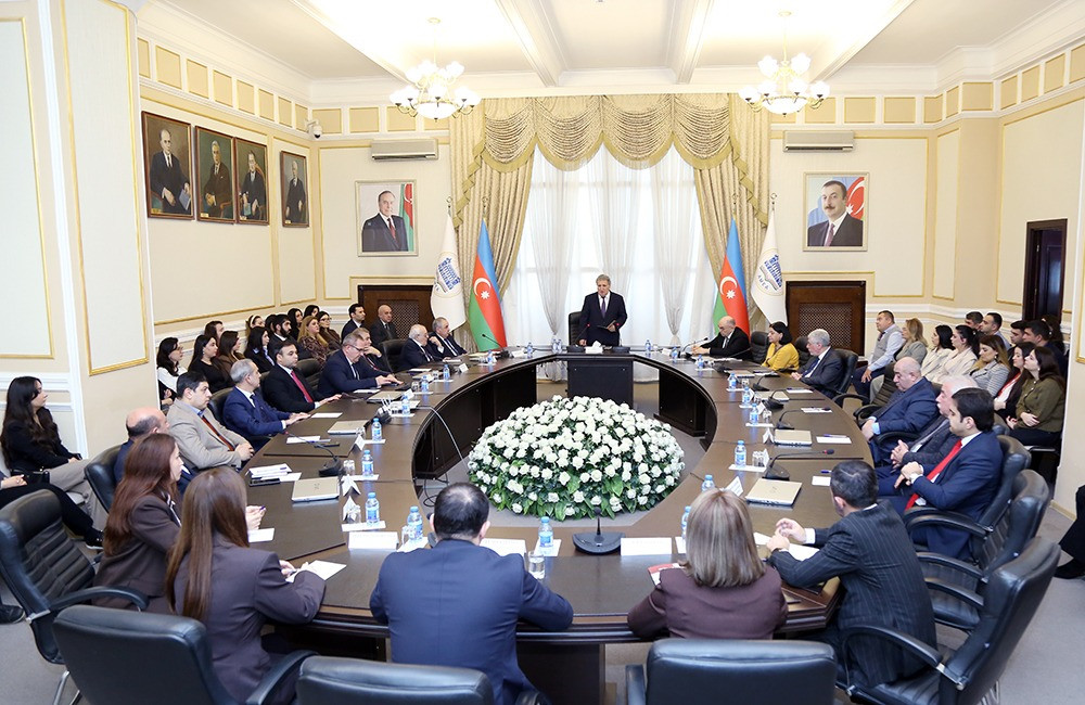 AMEA-da “Gənc Alim və Mütəxəssislər Şurasından – Gənclər Akademiyasına” mövzusunda tədbir keçirilib