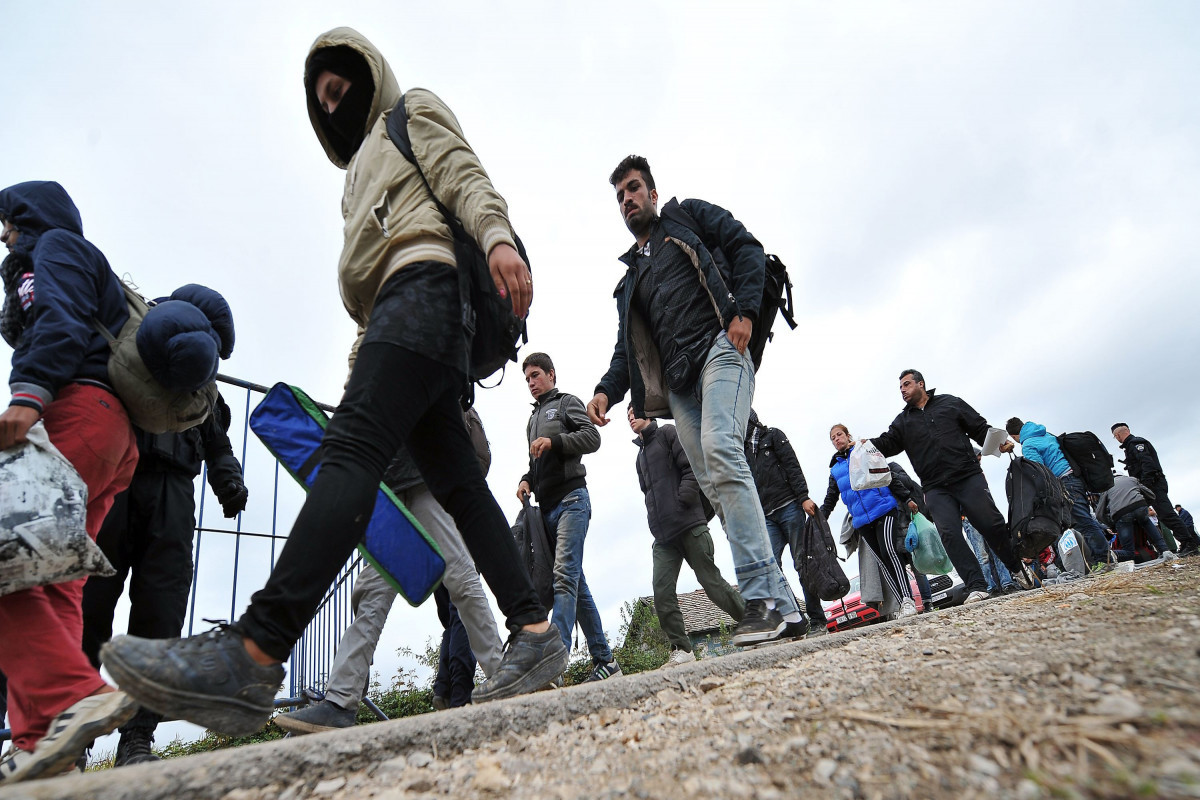 Daimi icazələr ləğv olunur, miqrantlar hər il yenidən yoxlanacaq