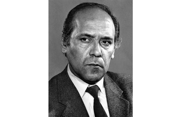 Qəddar obrazların ustası, həyatda səmimi Hamlet Xanızadənin anım günü