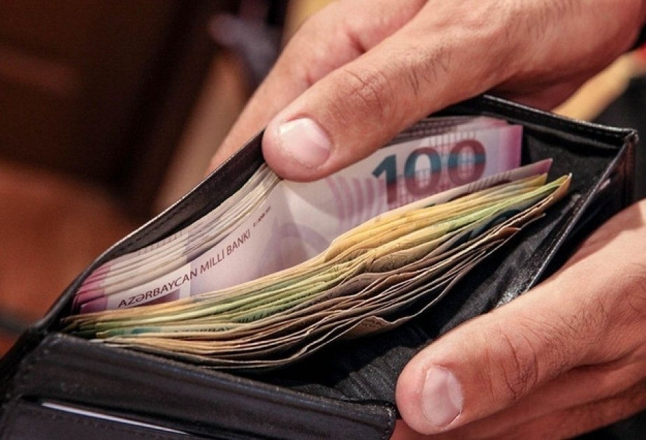 Doğrudanmı, 400 manat əməkhaqqı ilə işləməyə hazır olan geniş kütlə mövcuddur?