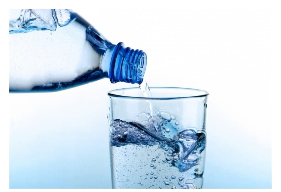 Şəfa şüşəsindən zövq stəkanına: Qazlı içkilərin dönüş nöqtəsi