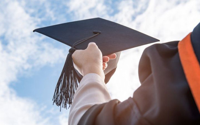 Gənclər xaricdə hüquq təhsilinə niyə daha çox üstünlük verirlər?