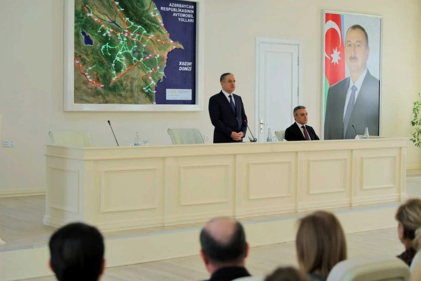 Yeni sədr kollektivə təqdim olundu