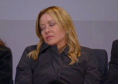 Corca Meloni Olimpiya Oyunlarının açılış mərasimində yuxuya gedib