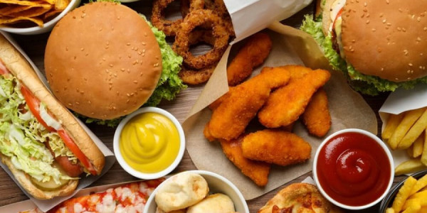Təhlükəli mərhələ başlayır: Fast- Fooddan istifadəyə məhdudiyyət qoyulacaq?