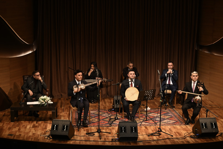 Bakıda Əlişir Nəvainin 585 illiyinə həsr olunmuş ədəbi-bədii gecə keçirilib